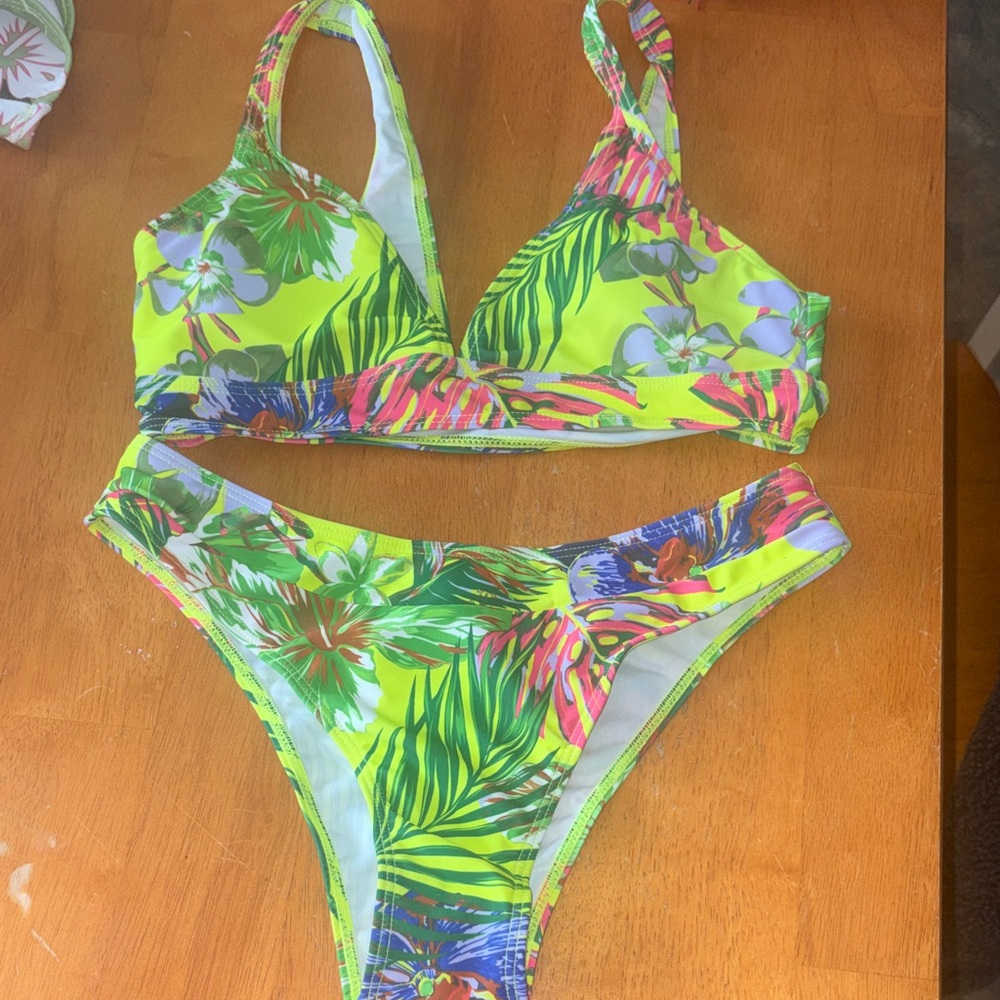 Tropical Floral M Bikini Set